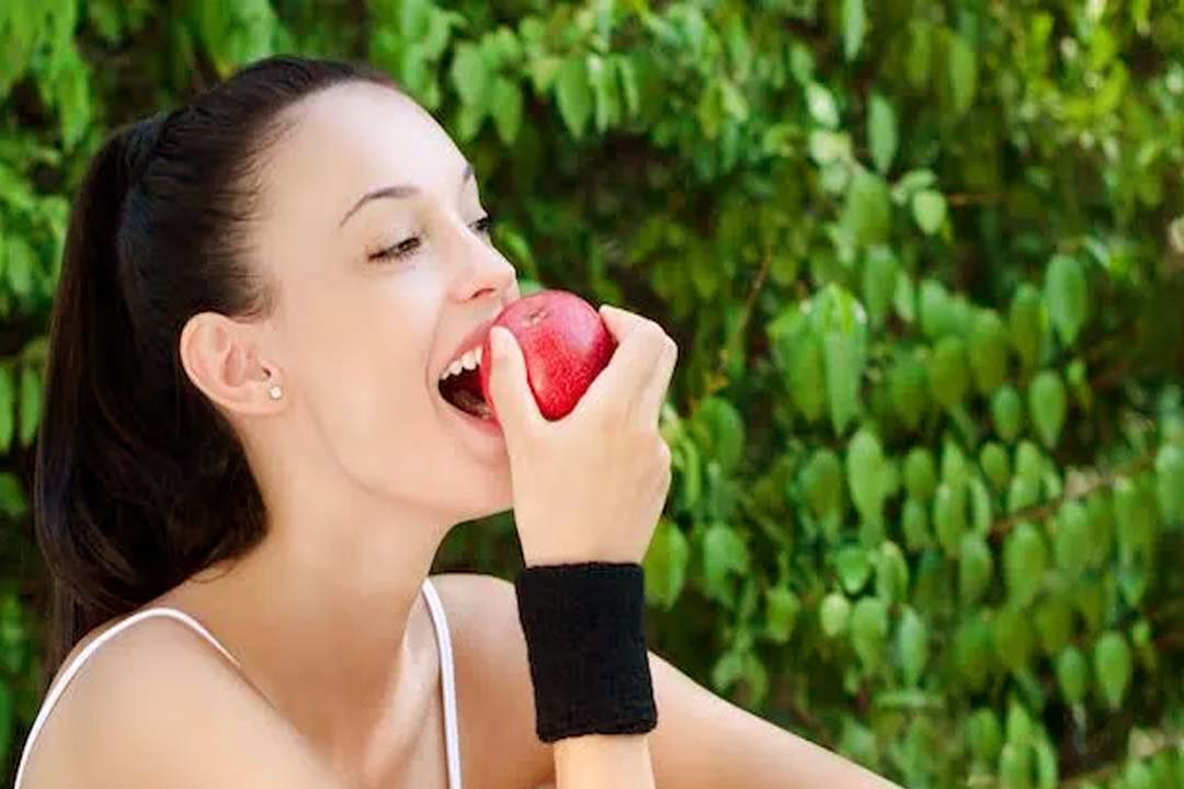 Benefits of Eating Apple