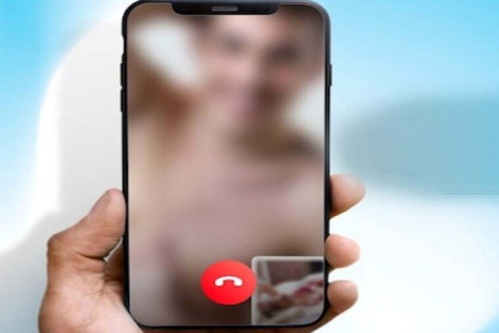 Video call naked fraud