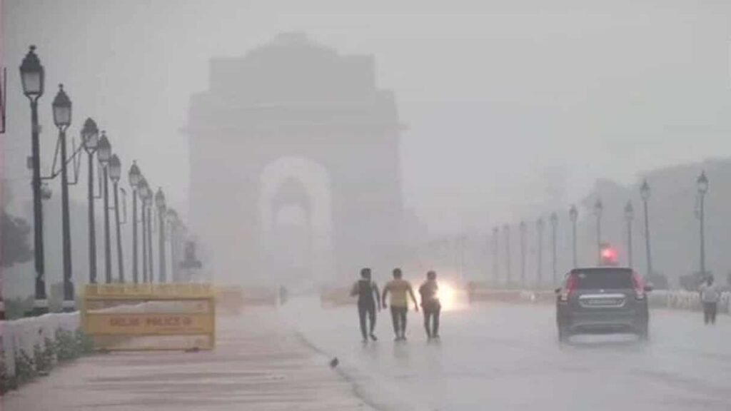 प्रदूषण के बढ़ते स्तर को लेकर GRAP योजना के चौथे चरण को किया लागू