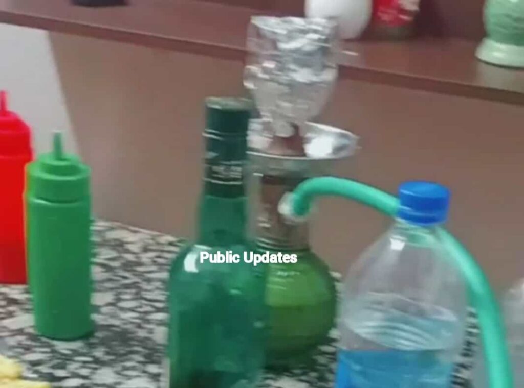 जालंधर थाना 1 के एरिया मे DAV कॉलेज के पास और मॅक्सुदा पुल्ल के साथ शरेआम चल रहे आवैद हुक्का बार और पिलाई जा रही आवैद तरह से शराब ! हुक्का पिलाकर बच्चो का किया जा रहा भविष्य खराब !