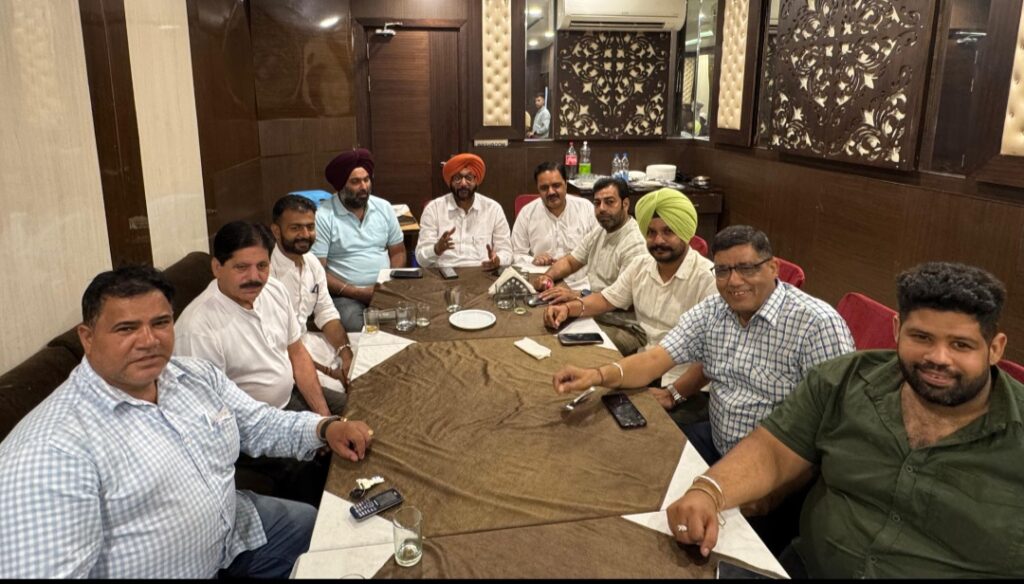 नगर निगम की हड़ताल पर भाजपा पार्षदों की गंभीर चिंता, भ्रष्टाचार और अव्यवस्था पर फूटा गुस्सा; बोले- 8 साल से भर्तियां नहीं हुई