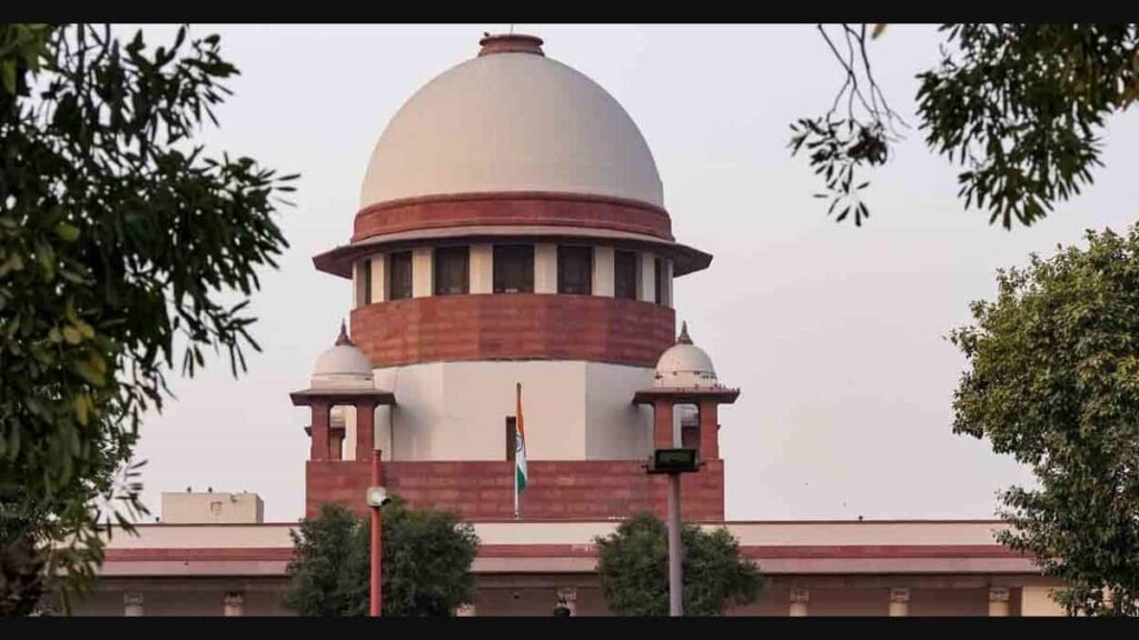 गुजरात HC बलात्कार पीड़िता के गर्भपात की याचिका 12 दिनों तक टाली, सुप्रीम कोर्ट ने जताई नाराजगी