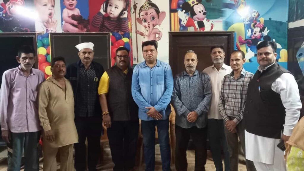आप नेता और समाज सेवक Amit Ludhra ने वार्ड नंबर 55 मे रखी विशेष बैठक, लोगों कि सेवा के लिए वार्ड नंबर 55 से चुनाव लड़ने कि शुरु की तैयारी, पहली मीटिंग मे ही लोगों का मिला जोरदार समर्थन