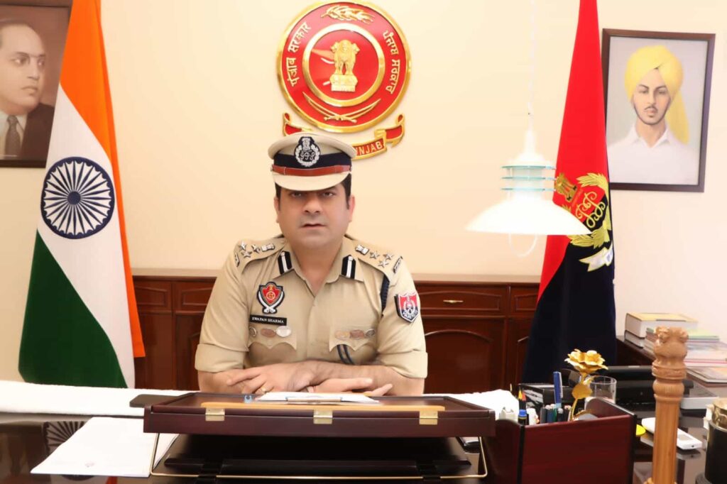 Jalandhar Crime: CP स्वप्न शर्मा का अपराधियों के खिलाफ बड़ी कार्यवाई, रिटायर्ड हेडमास्टर से मांगी थी फिरौती, 4 गिरफ़्तार, पढ़ें