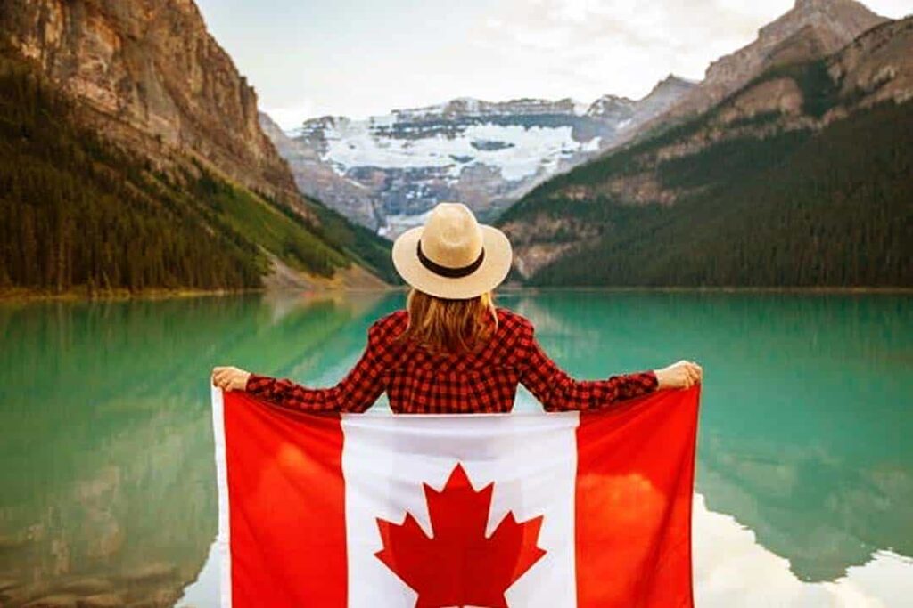 Canada shuts down direct stream: भारतीयों को फिर बड़ा झटका, कनाडा ने डायरेक्ट स्ट्रीम की बंद, पढ़ें