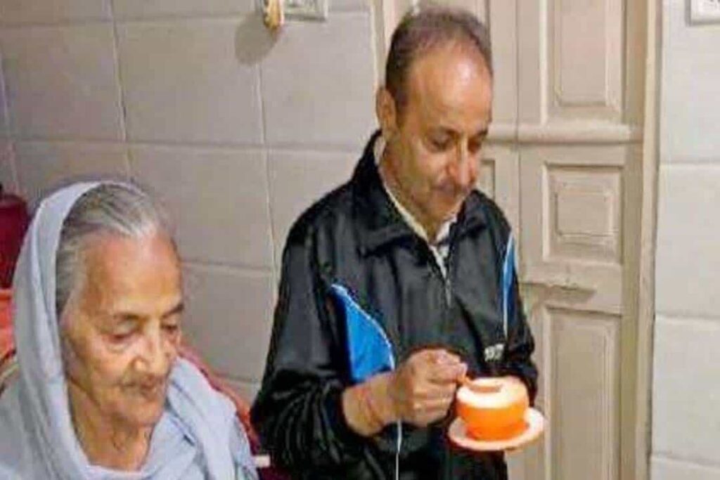 Jalandhar: कांग्रेस के पूर्व विधायक राजिंदर बेरी की माता जी का आज हुआ निधन