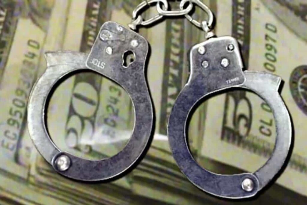 fraud in sending abroad: विदेश भेजने का झांसा दे युवक से ठगे लाखों रुपए, पढें
