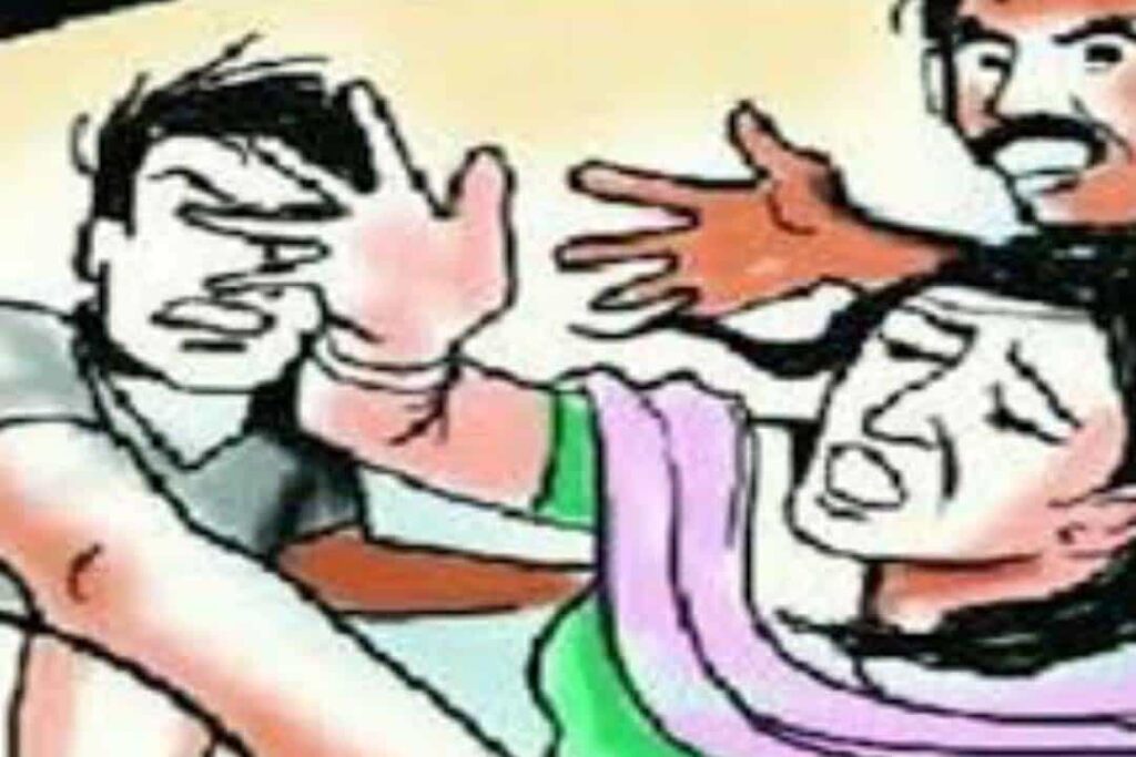 Hooliganism inside a house in Tarn Taran: गांव की काटी बिजली, 12 लोग घुसे घर में, महिला के साथ की जबरजस्ती