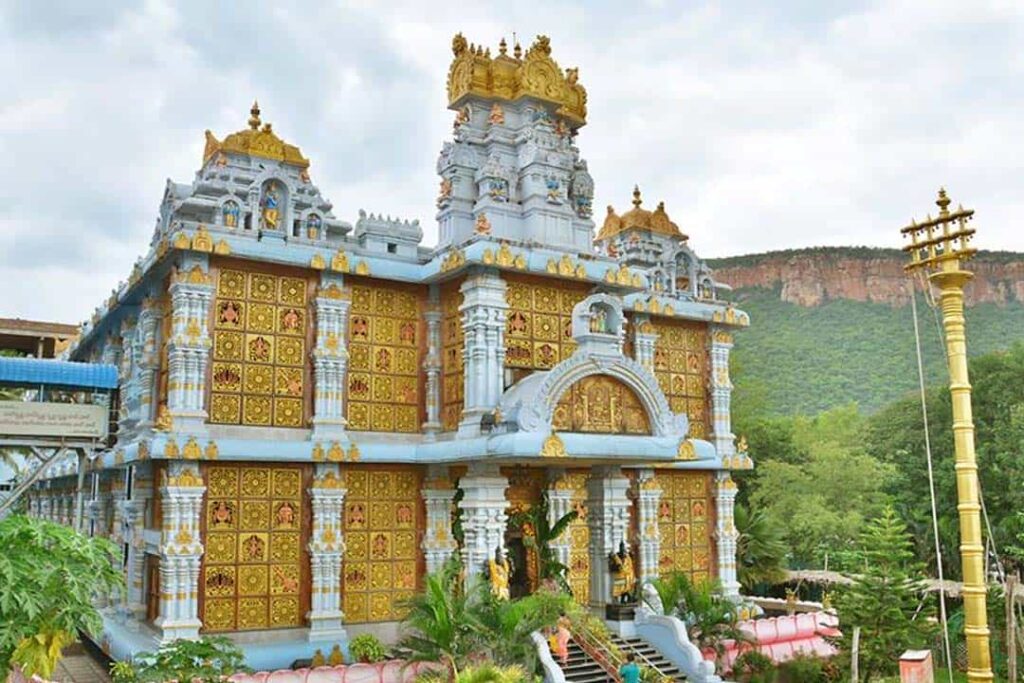 Iskcon Temple Bomb Threat: बड़ी ख़बर, Isckon मंदिर को मिली बम से उड़ाने की धमकी, मचा हड़कंप