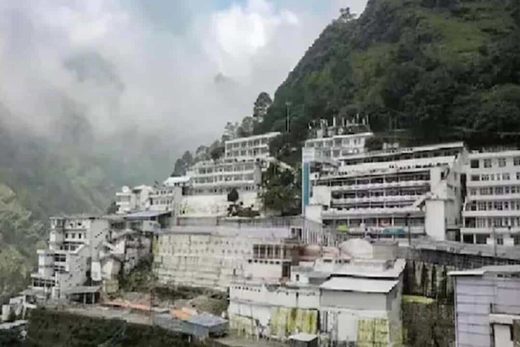 Jammu-Kashmir: माता वैष्णों देवी जानें वाले यात्रियों के लिए बड़ी खुशखबरी, इस चीज का लगेगा कम किराया