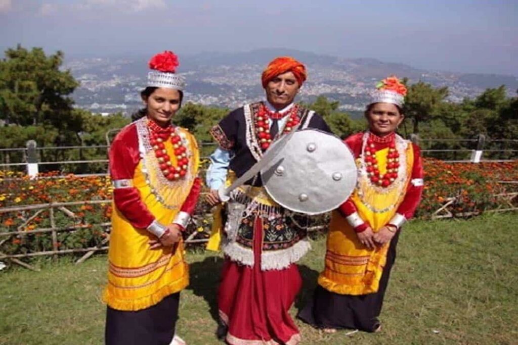 Husband Living In wife’s house: भारत में इस राज्य में लड़के जाते हैं ससुराल, लड़कियां करती है प्रपोज, जानें रीती-रिवाज