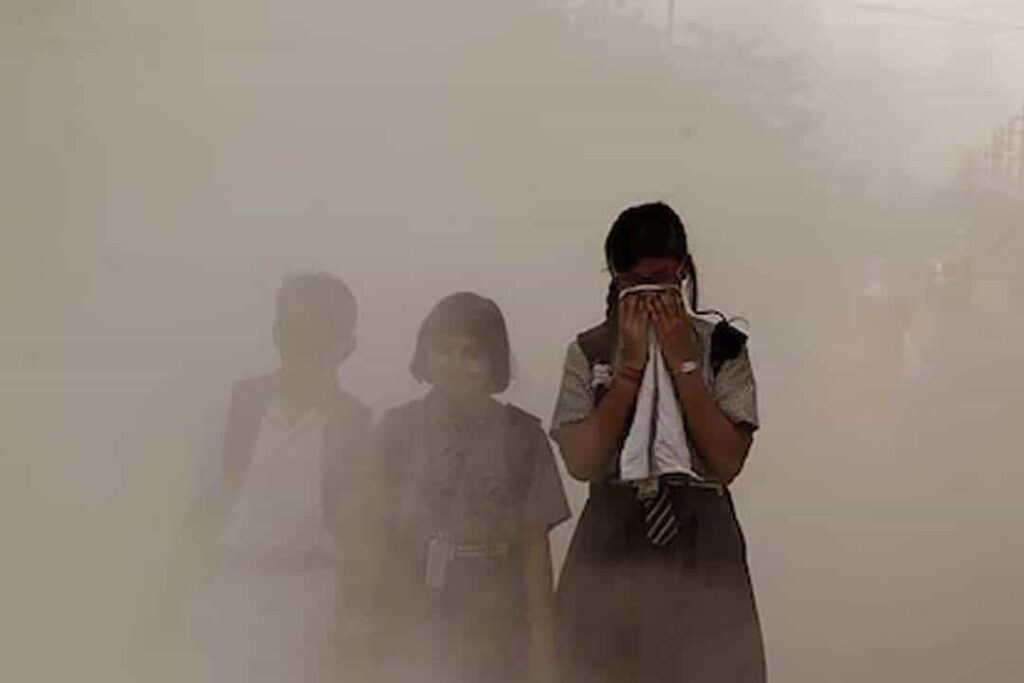 Pollution Alert In Punjab: पंजाब की हवा हुई हद्द से ज्यादा दूषित, रेड Alert जारी, पढ़ें