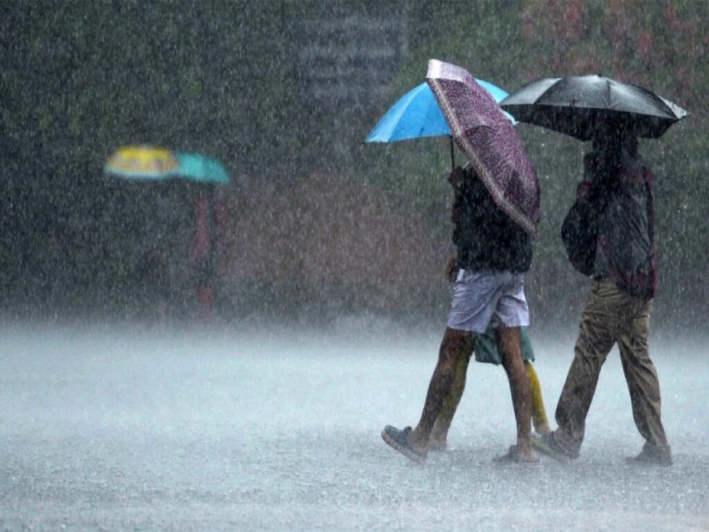 Weather News: पंजाब में बारिश को लेकर अलर्ट, जानें दिल्ली और हिमाचल के मौसम का हाल, पढ़ें