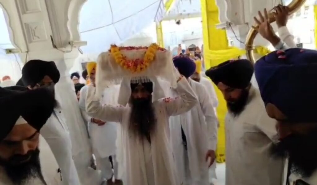 ऑपरेशन ब्लू स्टार की बरसी पर SGPC-टकसाल में तनातनी, घायल स्वरूपों के दर्शन; अमृतसर में 6,000 पुलिसकर्मी तैनात