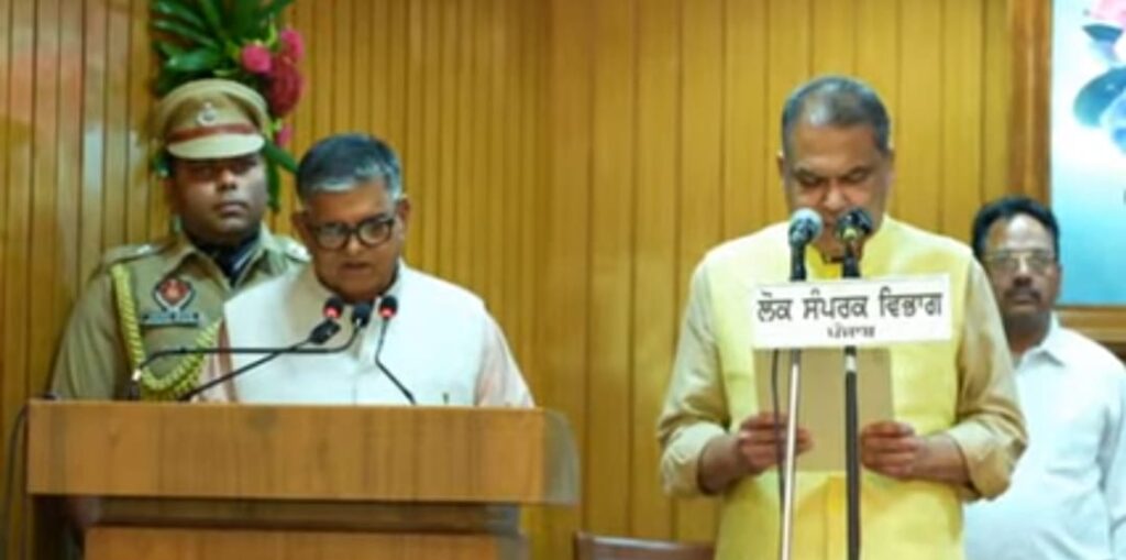 पंजाब मंत्रिमंडल में बड़ा फेरबदल: संजीव अरोड़ा बने मंत्री, इस कैबिनेट मंत्री के इस्तीफे की अटकलें तेज, पढ़ें 