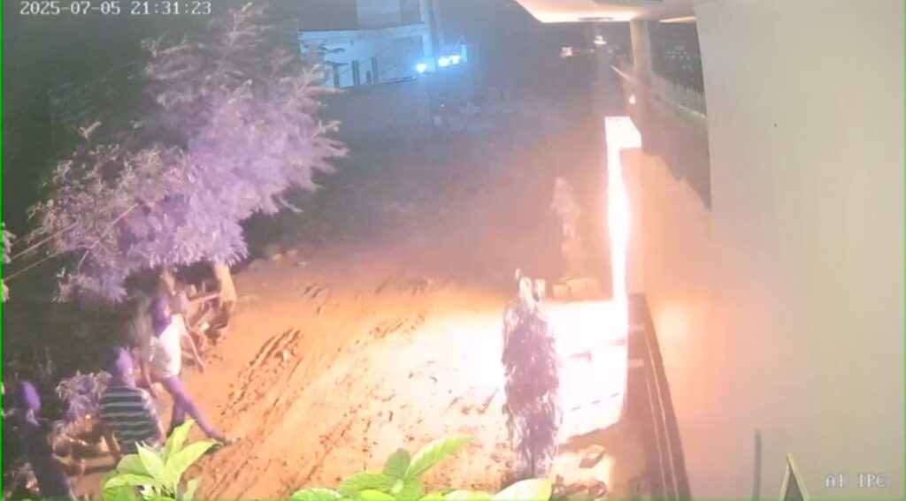 जालंधर में घर पर पेट्रोल बम हमला: बाल-बाल बचा परिवार, CCTV में कैद हुए हमलावर