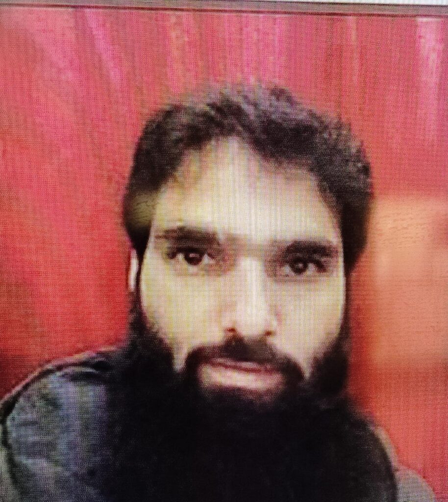 फरीदाबाद में बड़ा आतंक खुलासा: डॉक्टर के कमरे से 300 किलो RDX, AK-56 और कारतूस बरामद!