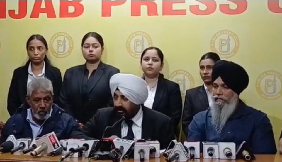 राजा वडिंग पर भड़के जालंधर कांग्रेस नेता: एससी और सिख समाज का मज़ाक उड़ाने का लगाया आरोप, पार्टी पद से दिया इस्तीफा