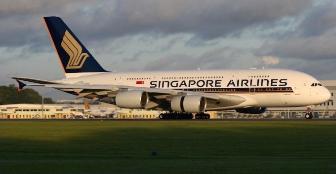 टेकऑफ़ से ठीक पहले बड़ा हादसा टला: सिंगापुर–दिल्ली फ्लाइट में अचानक TECHNICAL खराबी