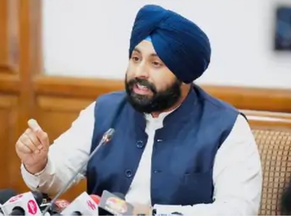 कड़ाके की सर्दी का असर: पंजाब में स्कूलों की छुट्टियां बढ़ीं, अब 8 जनवरी को खुलेंगे स्कूल